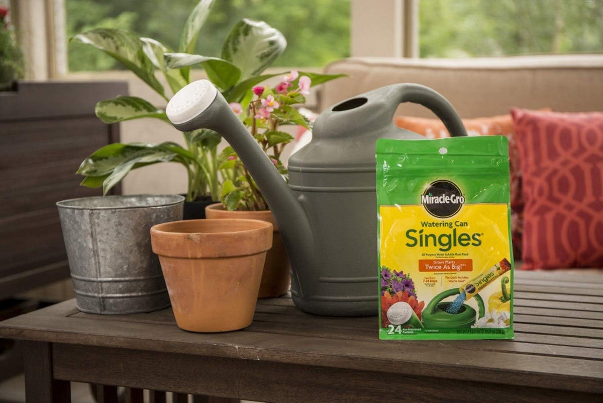 Miracle-Gro Watering Can Singles All Purpose Water Soluble Plant Food, For Flowers, Vegetables
