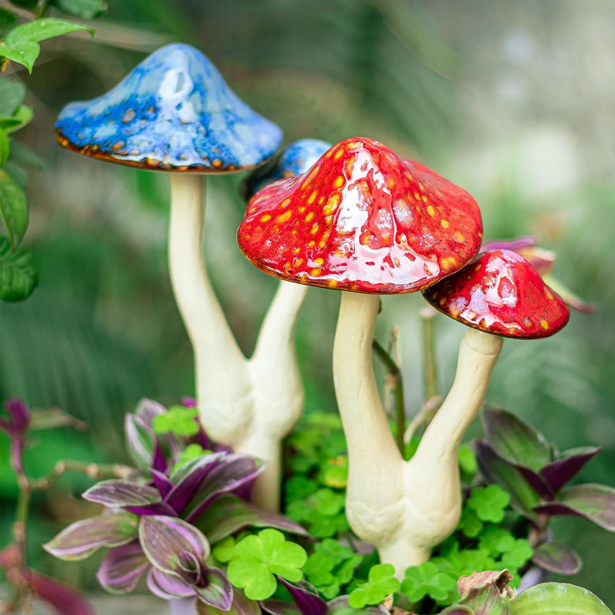 Mushroom Yard Decor - 2pcs Ceramic Mushroom Statue for Garden, Fairy Garden Stakes Ceramic Lawn