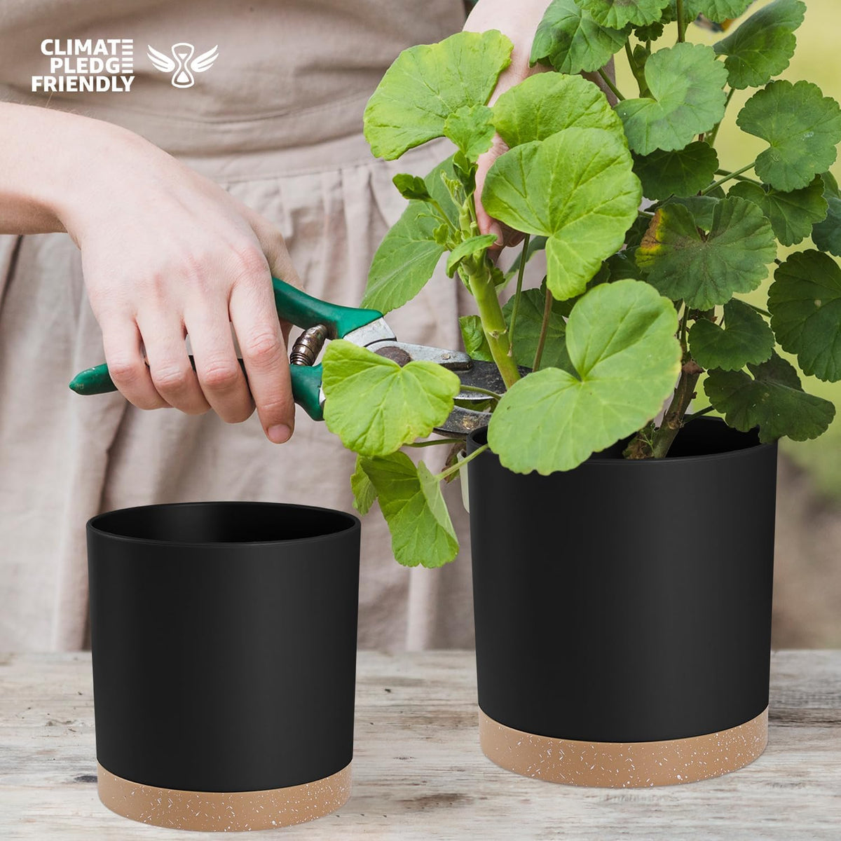 Plant Pots with Drainage Holes and Saucers – 7, 6.5, 6, 5, 4 Inch Plastic Planters for Indoor