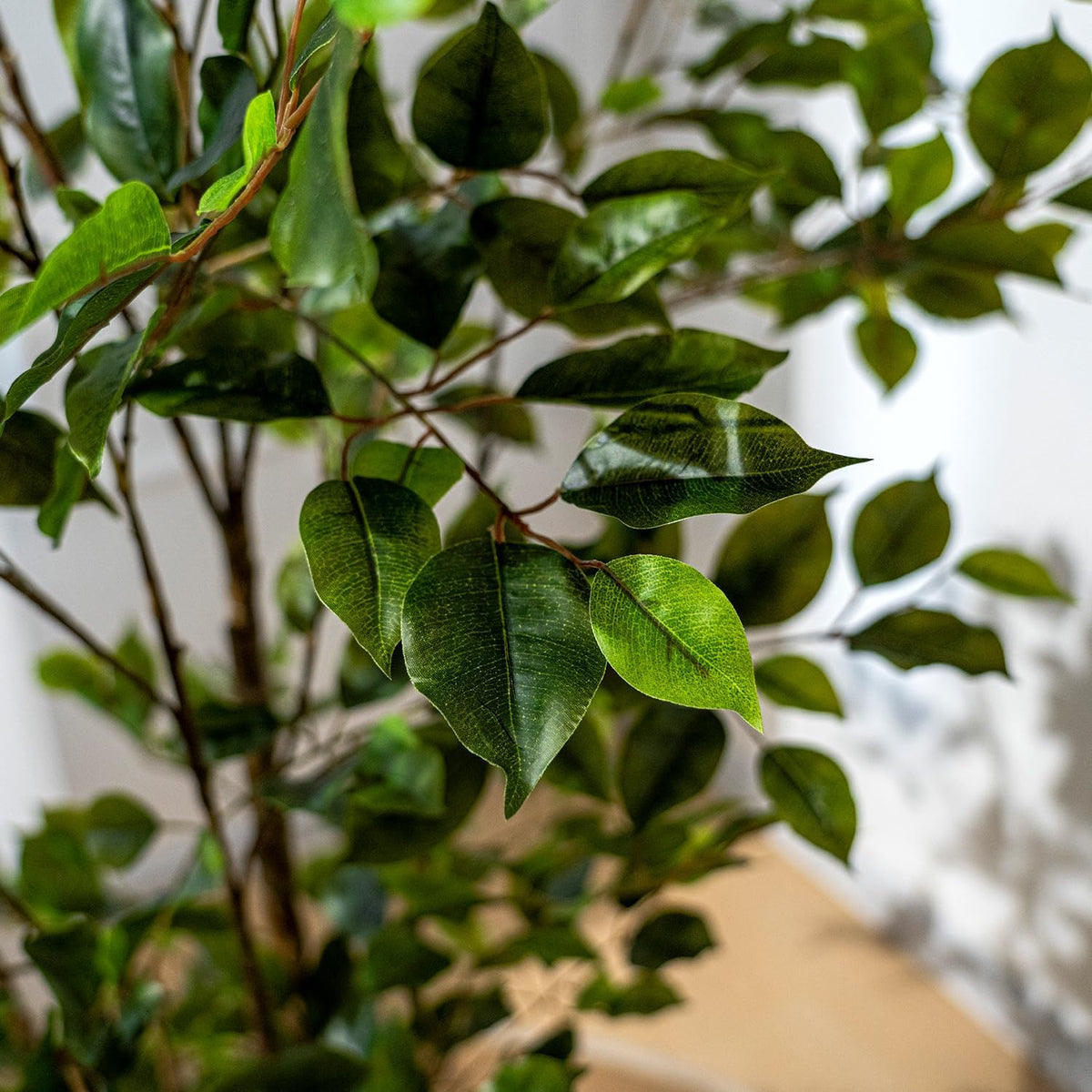 Artificial Ficus Tree Indoor 5ft, Large Potted Faux Tree with Realistic Silk Leaves & Trunk for