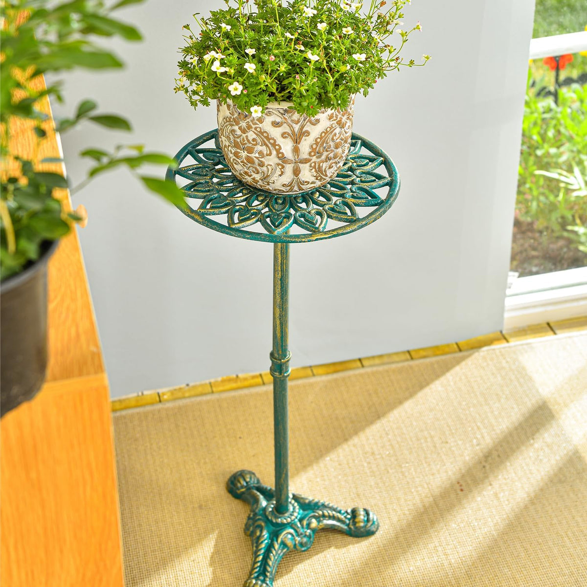 Sungmor Heavy Duty Cast Iron Potted Plant Stand, 24.2" Tall Metal Plant Stand, Vintage & Rustic