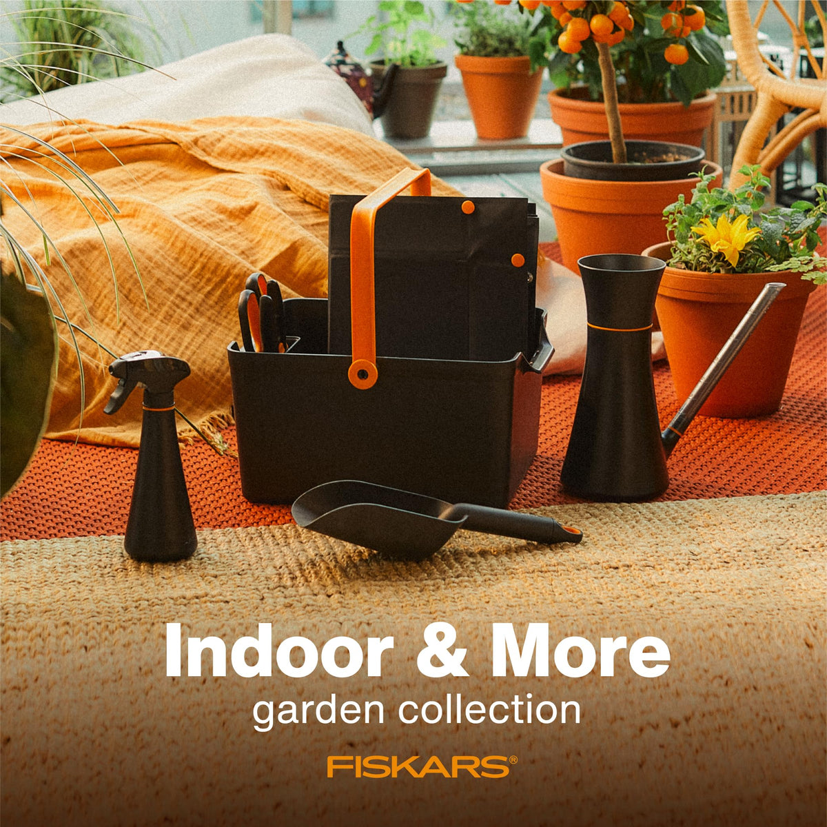 Fiskars Indoor Watering Can, Long Reach Spout for Precision Hydration on House Plants, Flowers &