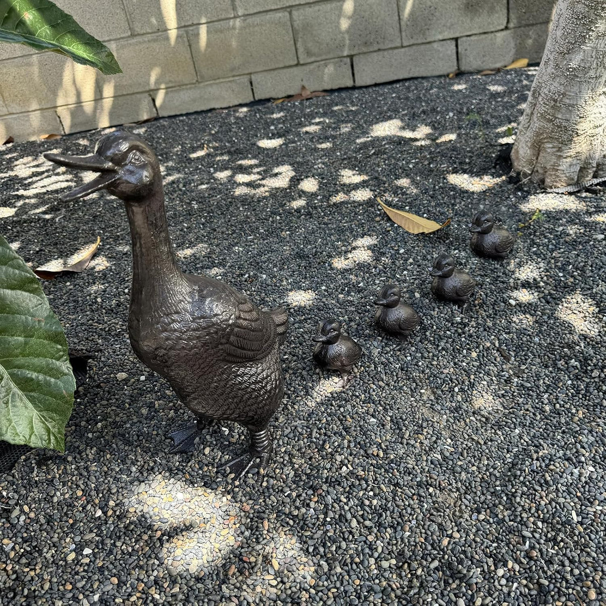 Vintage Cast Iron Duck Family Garden Statue, Rust Brown Mother Duck(15.7" Tall) with 4