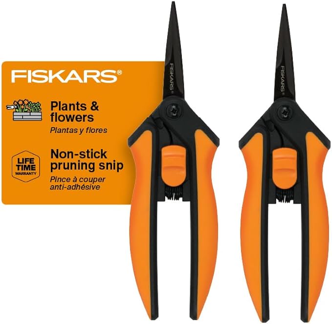 Fiskars Pruning Snips - 6" Garden Shears with Comfort Grip and Spring Action - Sharp and Precise