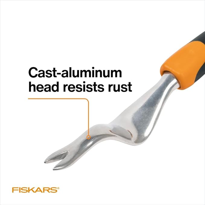 Fiskars Ergo Weeder Tool for Weeding, Heavy Duty Gardening Hand Tool with Ergonomic Handle and