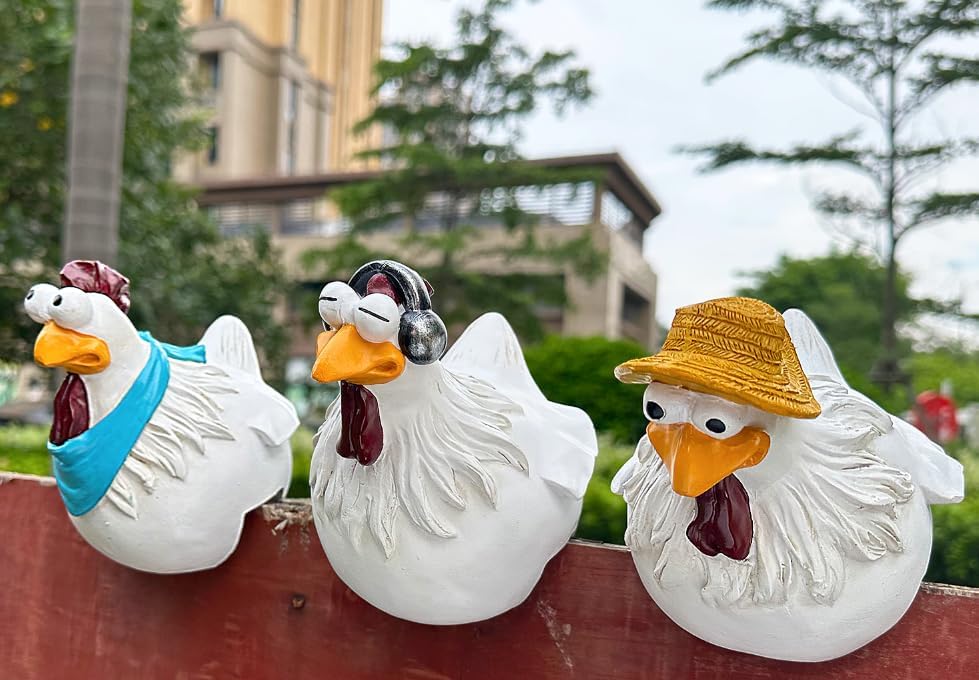 Funny Farm Chickens Statues,Chicken Fence Decoration,Cute Resin Chickens Decor,Outdoor Real Animal