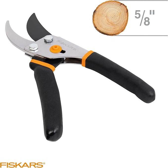 Fiskars Bypass Pruning Shears, 5/8-Inch Cut Capacity Garden Clippers, Gardening Scissors with