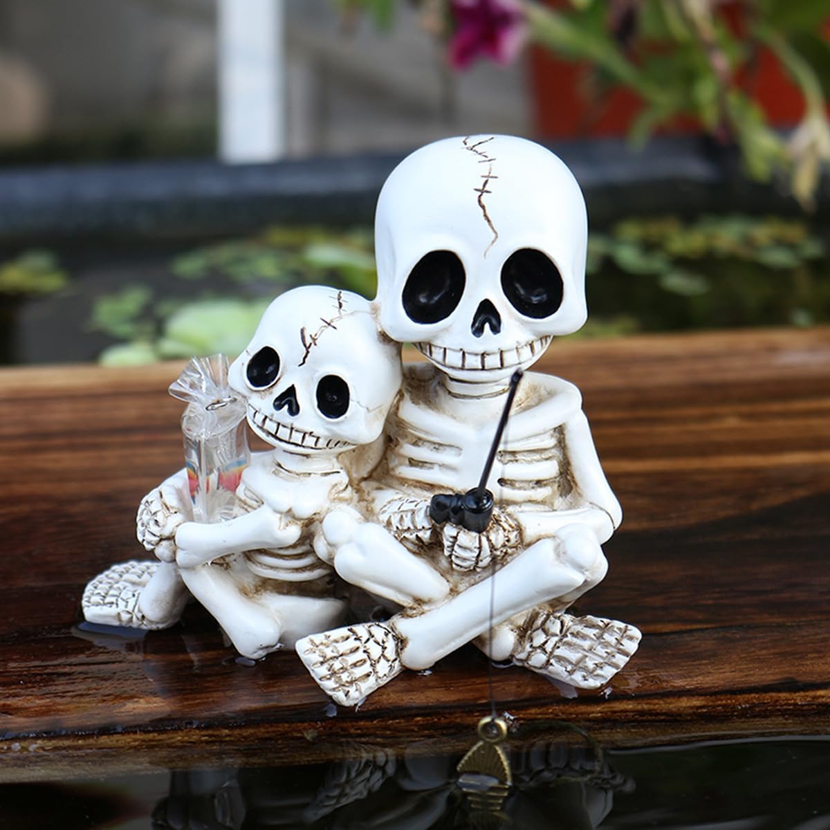 Fishing Skeleton Couple Statue Halloween Decorations, 3.54 Inch Funny Sitting Skull Figurine Shelf