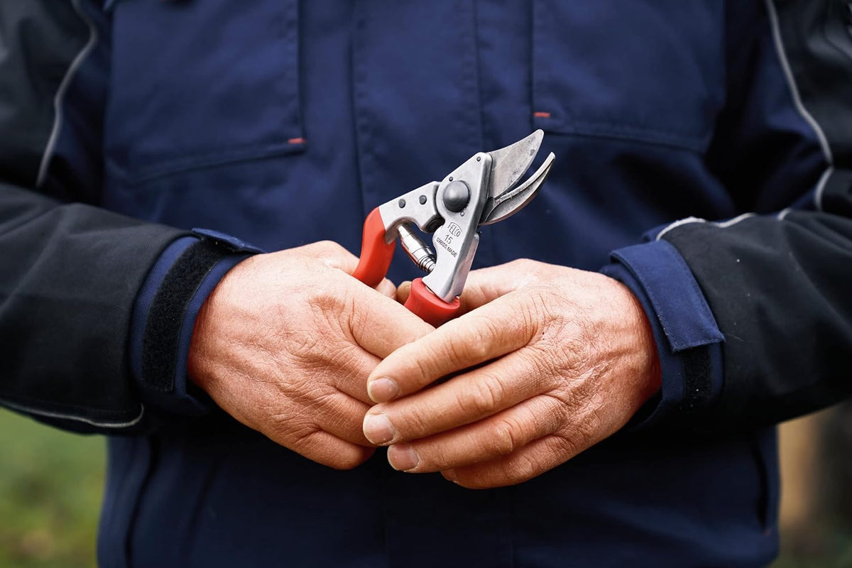 Felco F 15 Pruning Shears – 4.7" Garden Clippers with Rubber Grip & Anvil Blade | Hand Pruners for