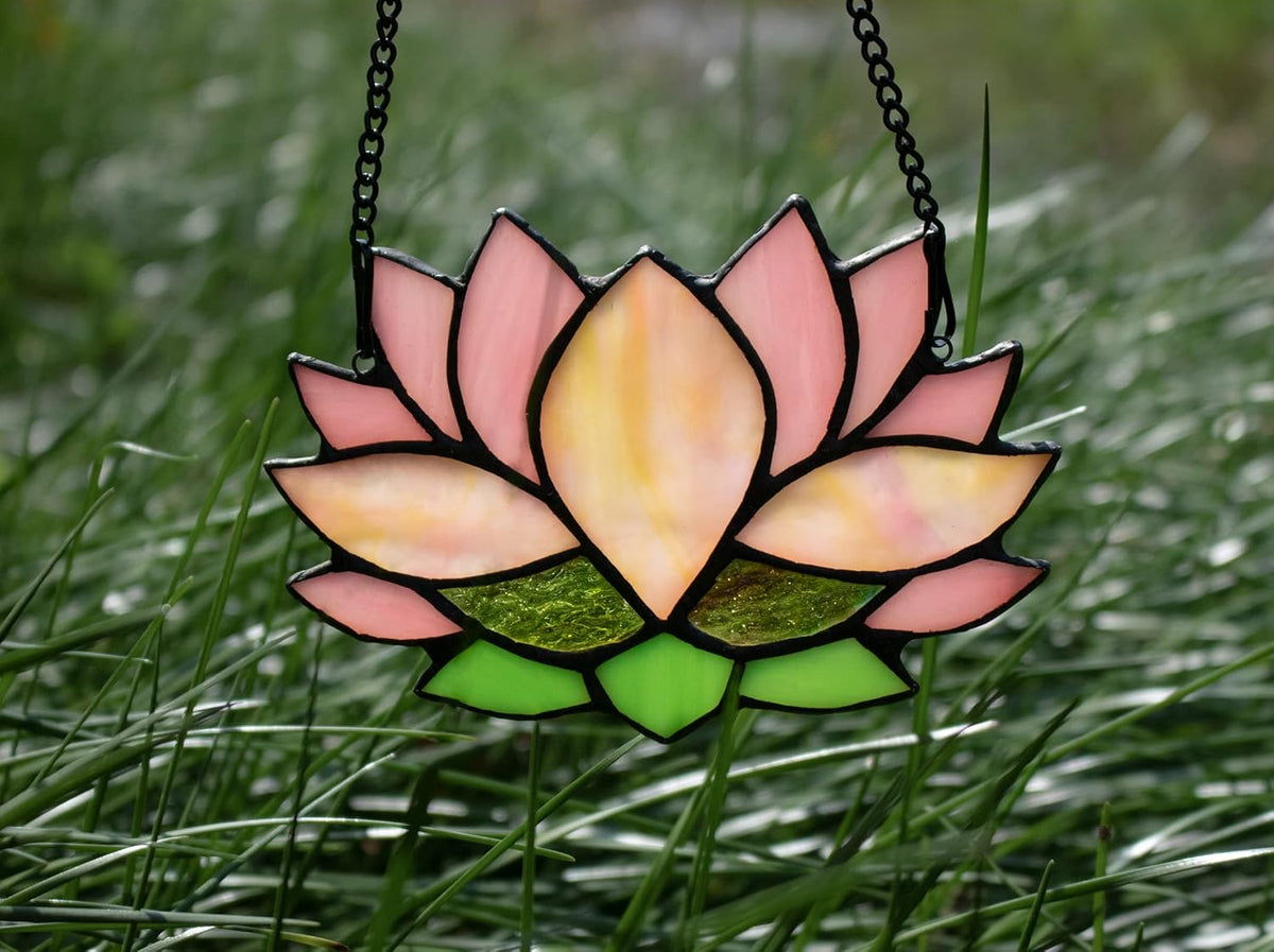 Lotus Flower Decor Stained Glass Window Hangings,Sun Catcher Gift for Mom Lotus Flower Decoration