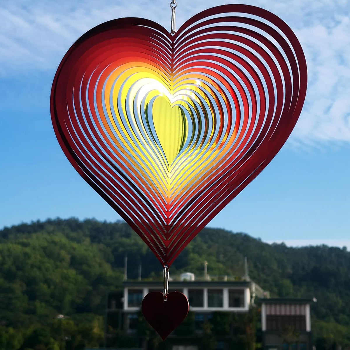 DJUAN Wind Spinner Red-Yellow Gradient Love Heart 3D Metal Hanging Wind Spinners Worth Gift