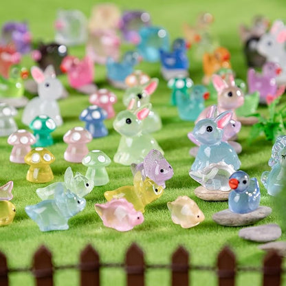 140Pcs Glow-in-The-Dark Mini Resin Animal Figurines Miniature Figures Glowing in The Dark Garden