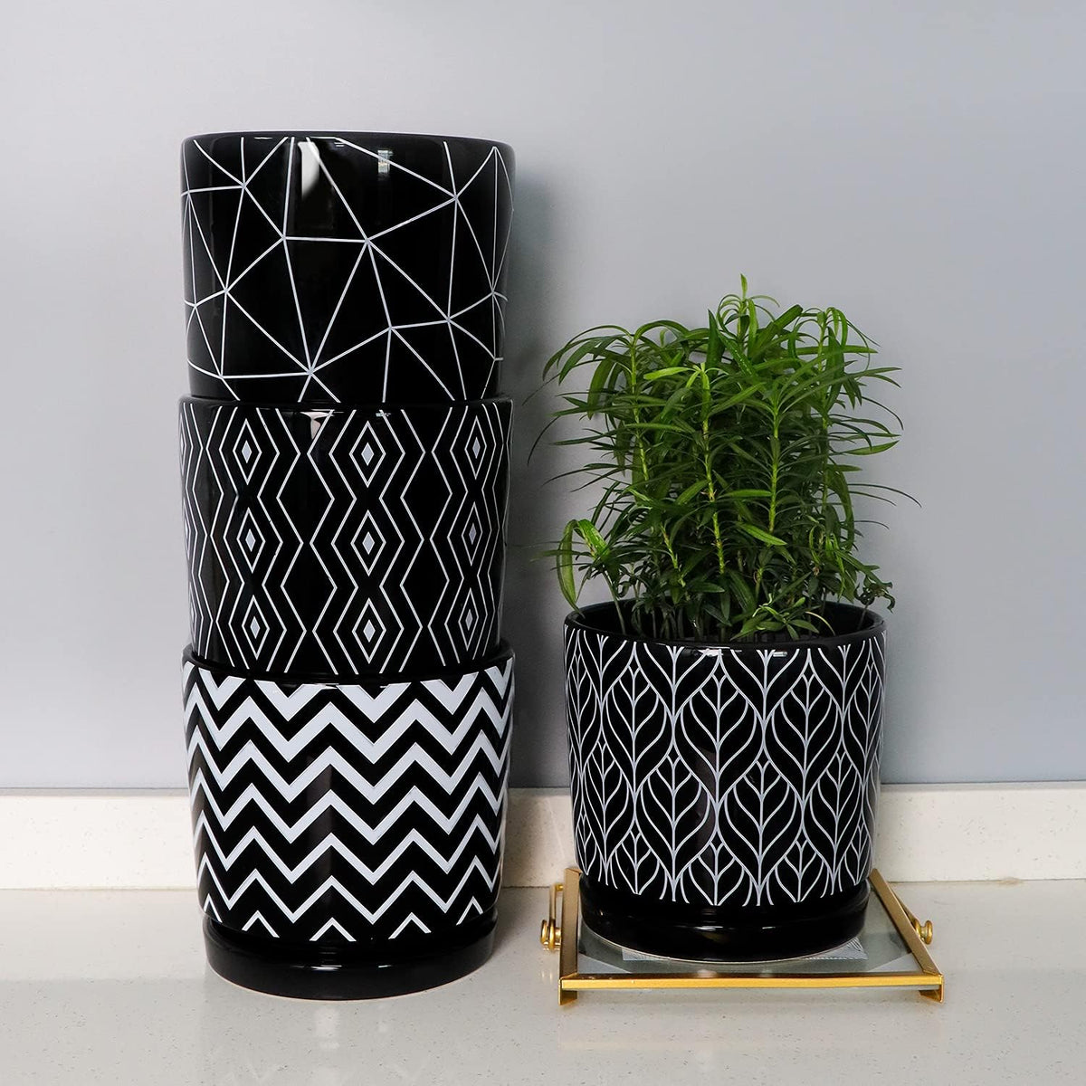 Ton Sin Flower Pots,5.5 Inch Black Ceramic Planter with Drainage Hole,Indoor Cylinder Plant Pots