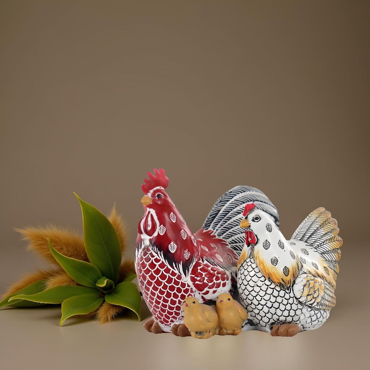 Chicken Family Decorative Sculpture, Indoor/Outdoor Outdoor Garden Statue,Rooster, Hen, Chick
