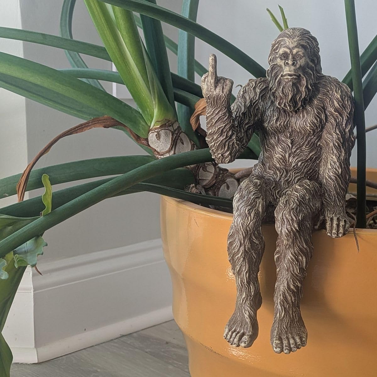 John Bernard & Company Bigfoot The Rude ‘Flipping The Bird’ Sasquatch Yeti Statue/Figurine