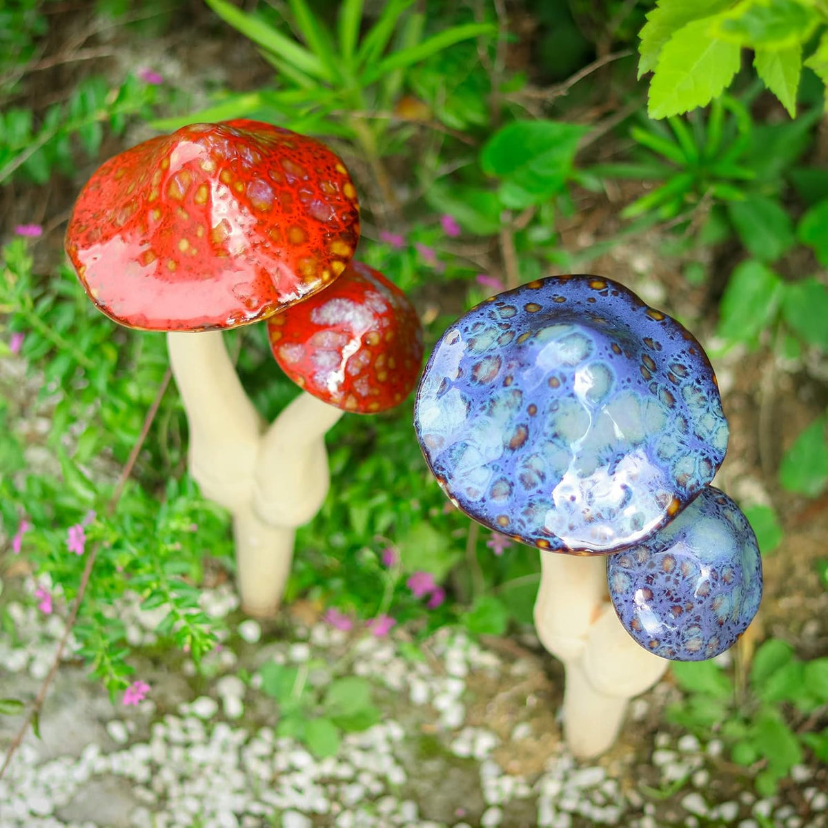 Mushroom Yard Decor - 2pcs Ceramic Mushroom Statue for Garden, Fairy Garden Stakes Ceramic Lawn
