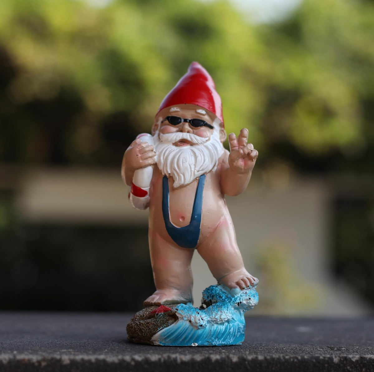 Swimming Dwarf，Gnome Garden Decorations Resin Statue Outdoor Statue Lawn Yard Balcony Porch Home
