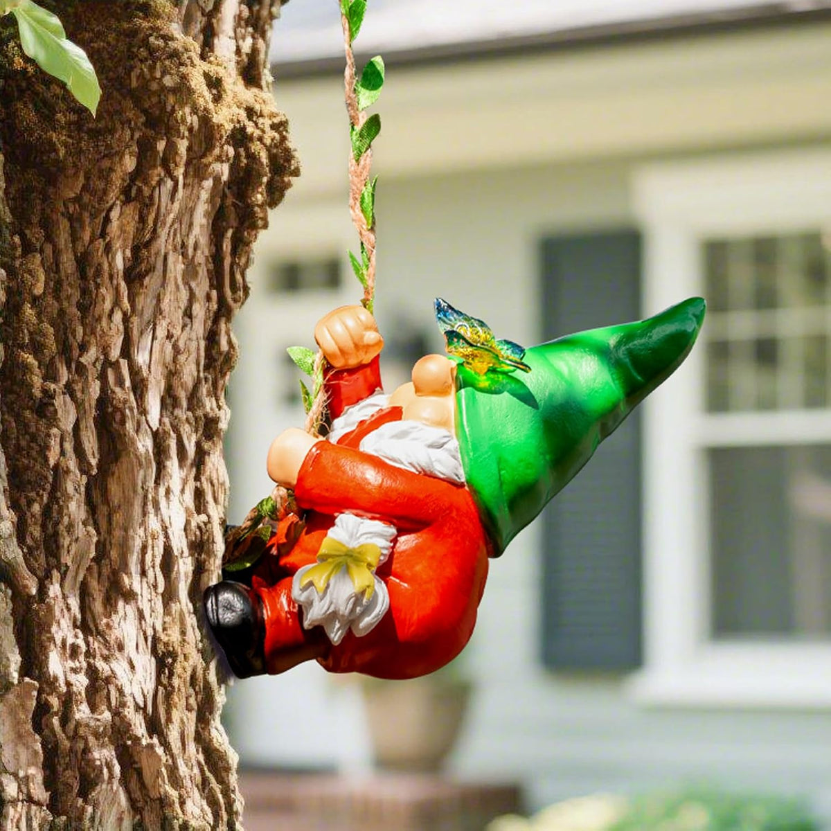 Hanging Gnome Garden Statue Climbing Garden Gnomes Lady with Butterfly Decoration Tree Hugger for