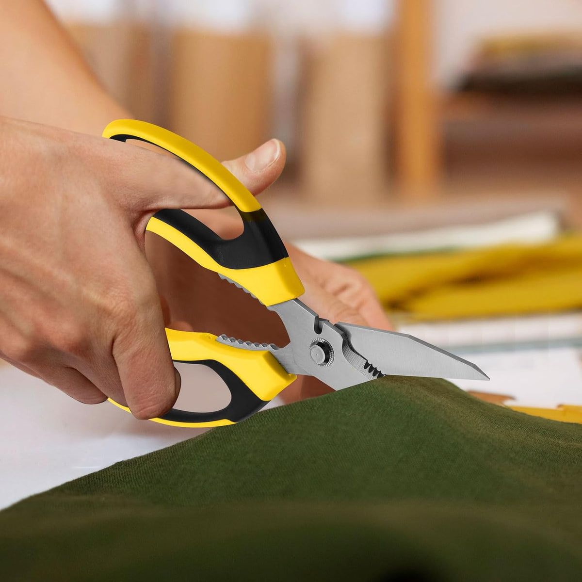 Utility Scissors Heavy Duty: 8-Inch sharp Scissors All Purpose heavy duty, Serrated Blades Cut