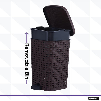 Superio Mini Trash Can with Foot Pedal Small Outdoor Garbage Can with Lid, 1.5 Gallon Plastic Waste