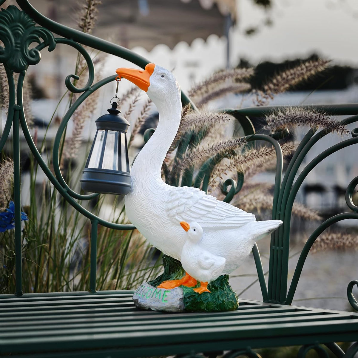 Solar Porch Goose Statue, Outdoor Goose Decor with Lantern for Yard Lawn Patio Balcony, Birthday