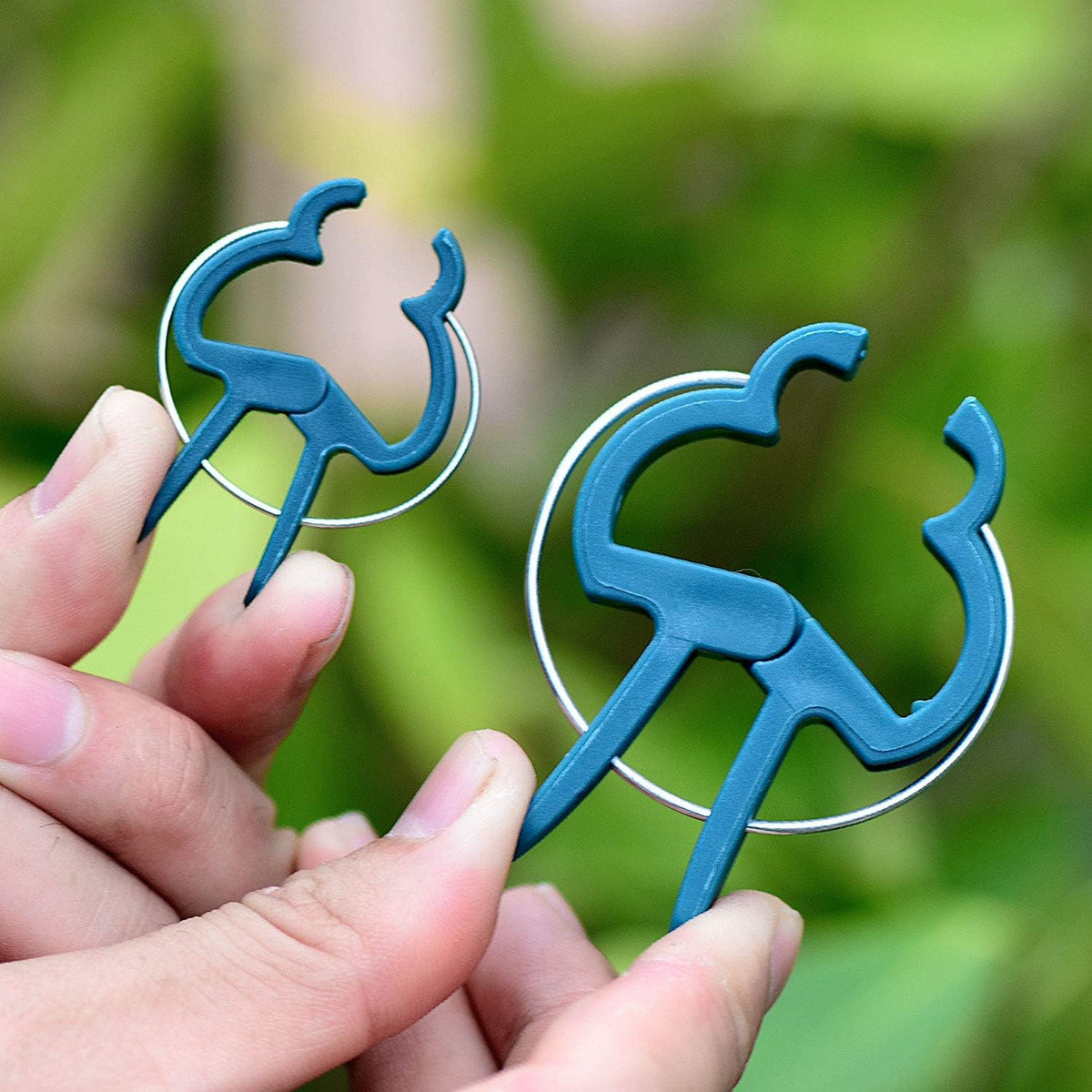 60PCS Plant Clips 2 Sizes Adjusting Reusable Garden Plant Supports Clips for Supporting Stems of