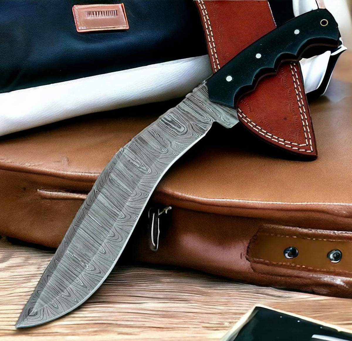 Poshland REG-166 Custom Handmade Damascus Steel kukri Knife - Perfect Grip G10 Handle