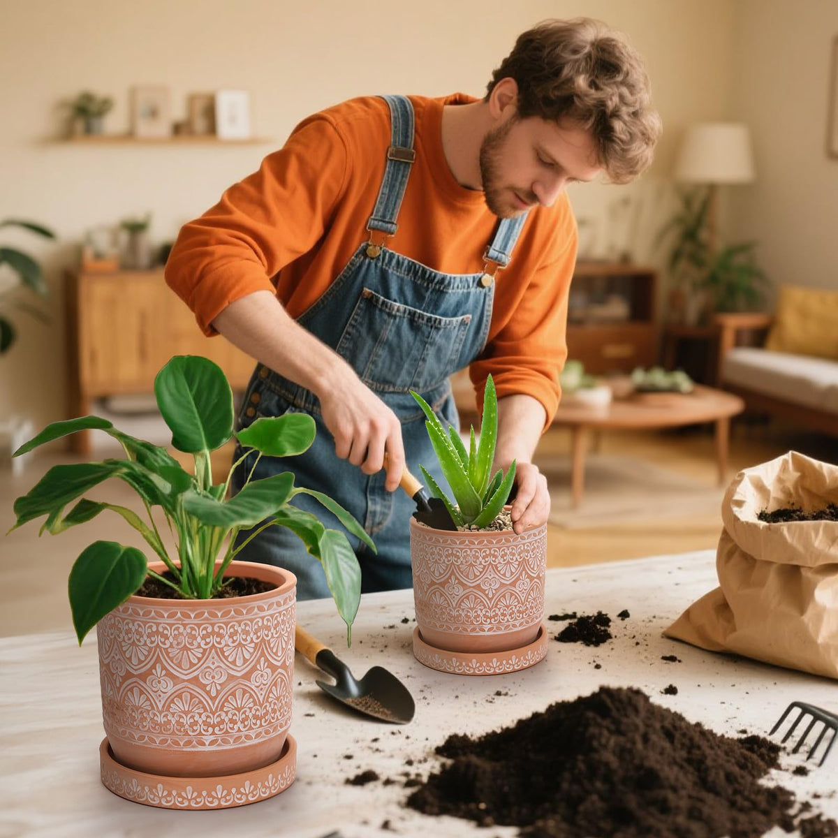 Suwimut Set of 2 Terracotta Plant Pots 4 Inch 6 Inch, Small Medium Clay Planter Pot, Ceramic Cactus