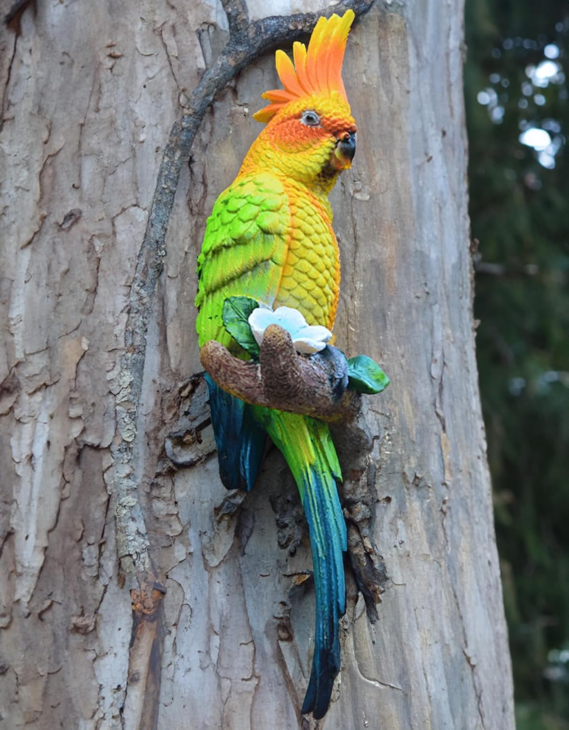 Coolboy Parrot Figurine - Outdoor Resin Bird Decoration, Flapping Macaw Bird Tropical Decor Wall