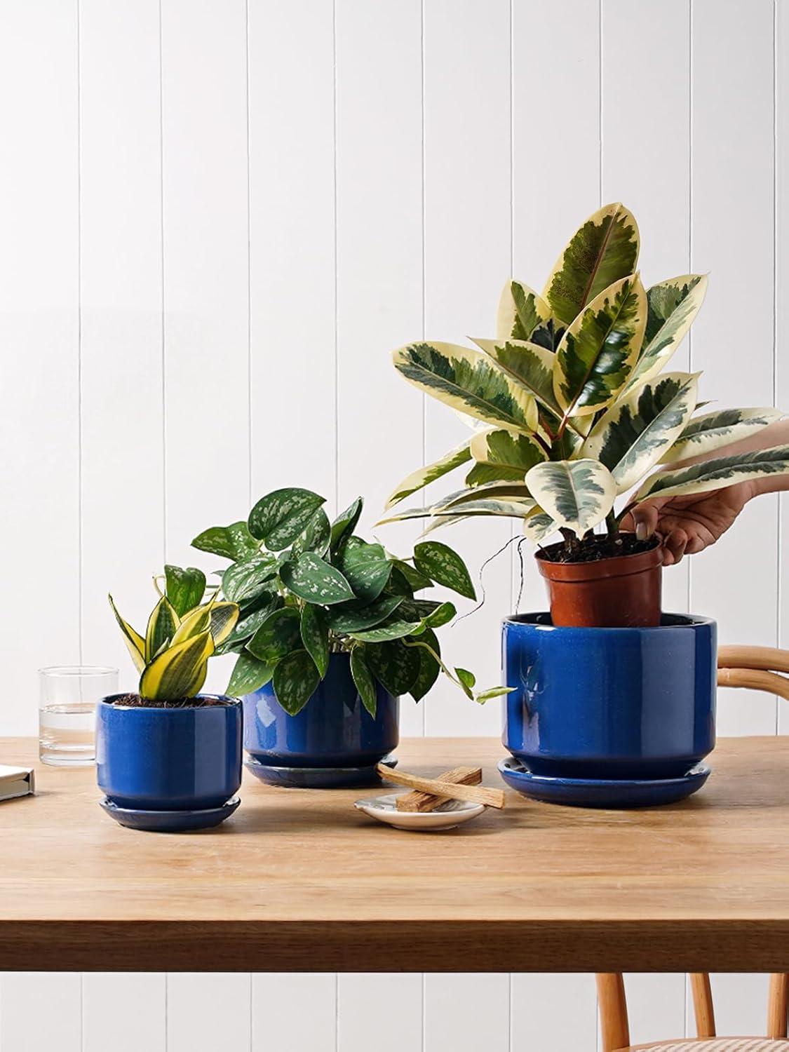 LE TAUCI Ceramic Plant Pots, 4.3+5.3+6.8 inch, Set of 3, Planters with Drainage Hole and Saucer