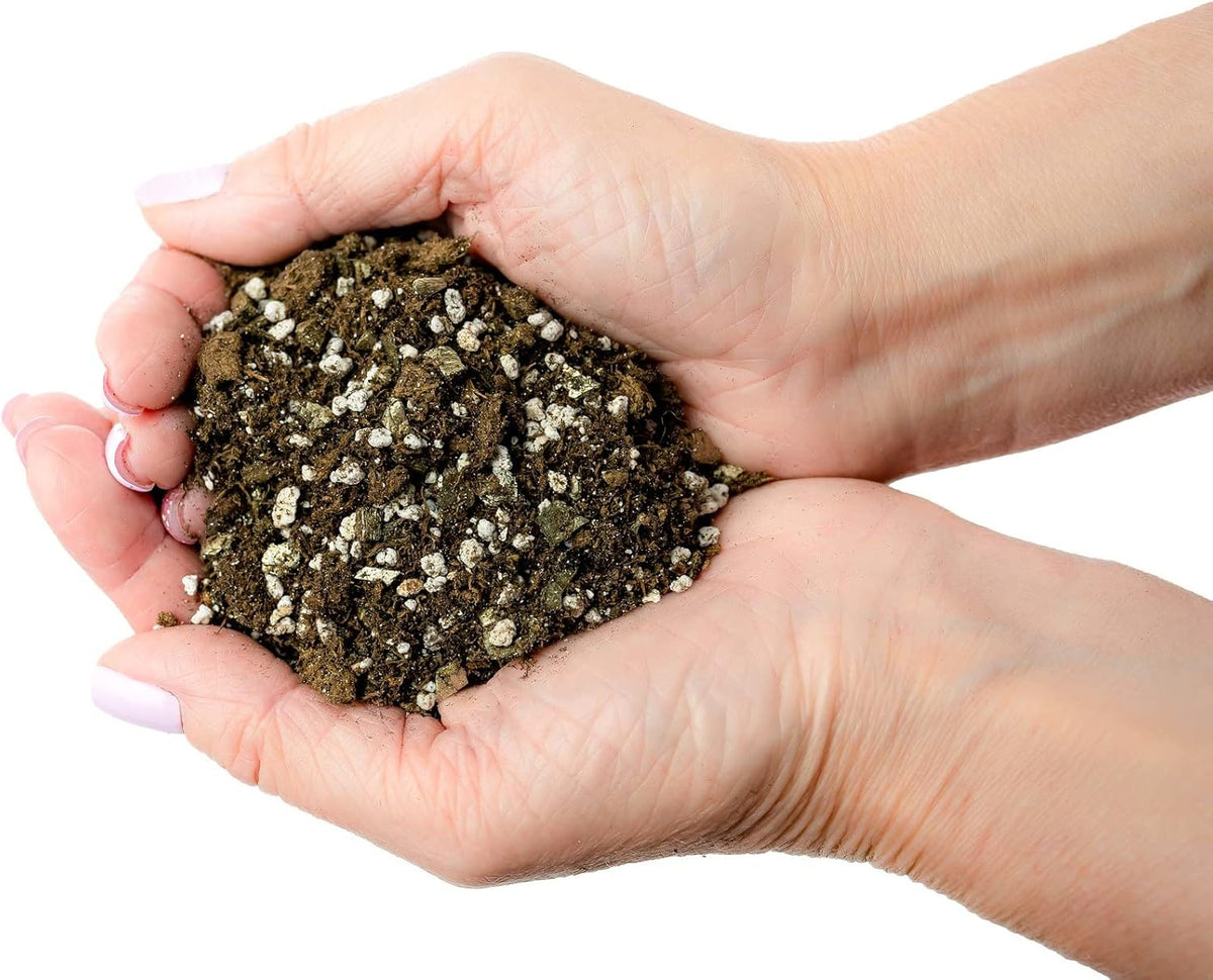 Gardenera Organic Moisture Control Potting Mix - Absorbs 33% More Water Than Basic Potting Soil