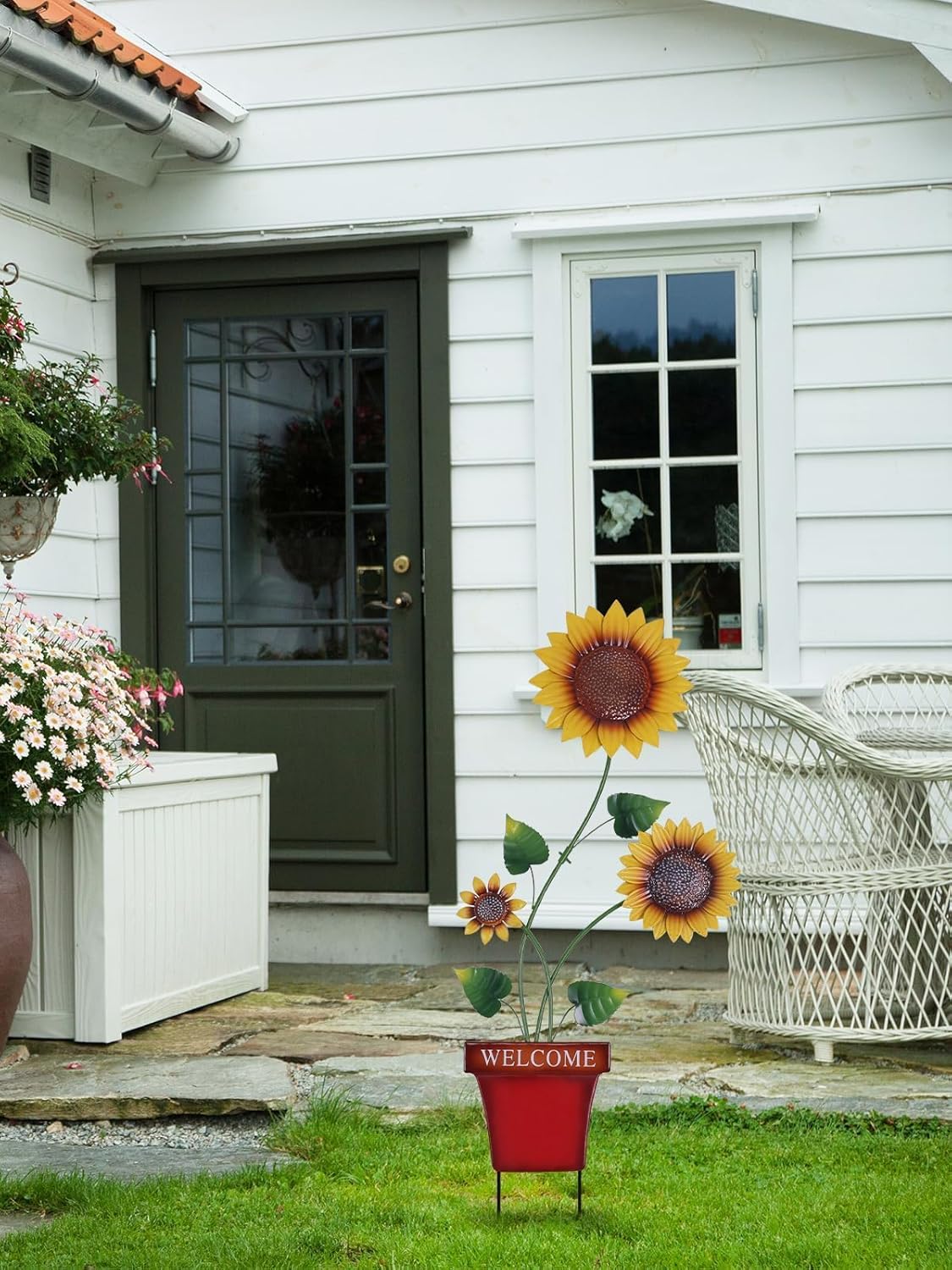 hogardeck Garden Decor for Outside, 39" Sunflower Pot Decorative Garden Stakes for Spring Outdoor