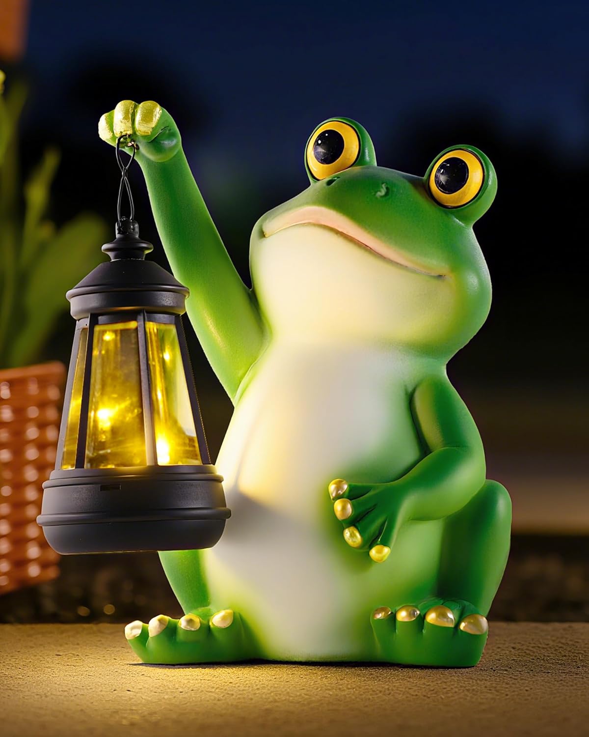 Solar Frog Garden Statue Light, Outdoor Waterproof Decorative Lantern Figurine, Cute Yard Art for