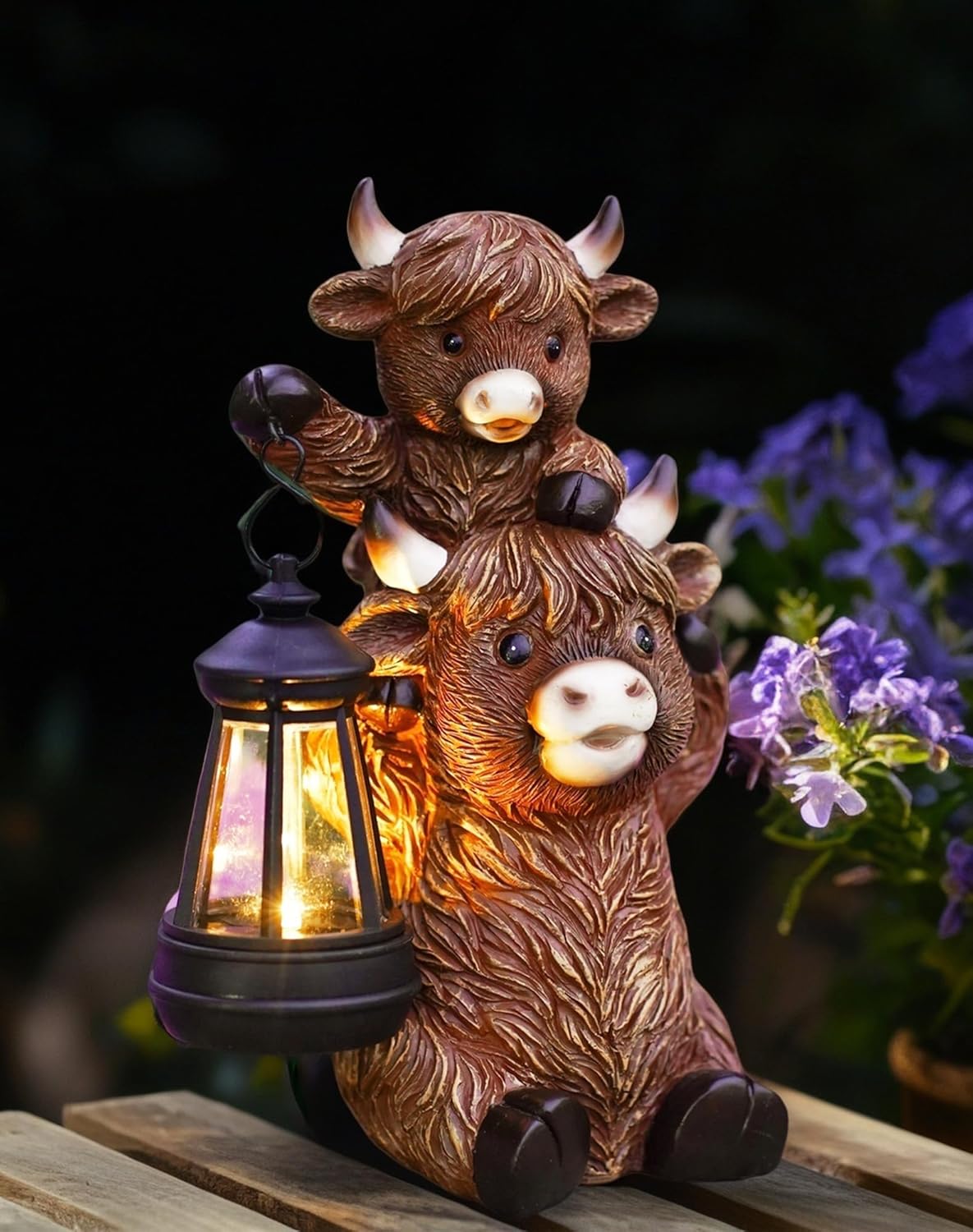 Solar Highland Cow Garden Decor - Resin Cow Statue with Solar Lantern Outdoor Yard Patio Decor