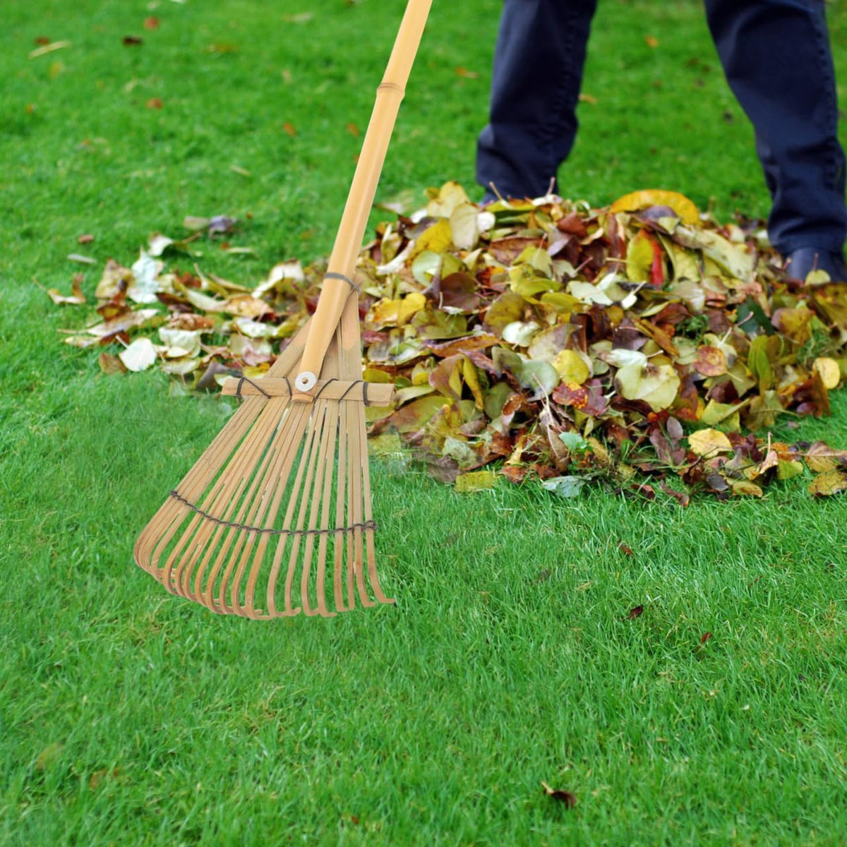 Wooden Garden Rake 20 Tines Hand Rake for Leaves Soil Spreading Lawn Care Yard Tool for Gardening