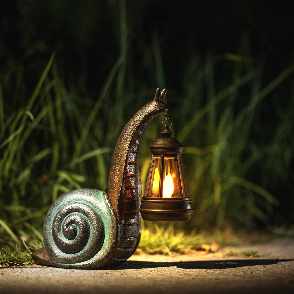 QZJDDZSW Solar Garden Snail Statue,Lawn Decor Statue for Patio, Balcony, Yard Ornament - Mothers