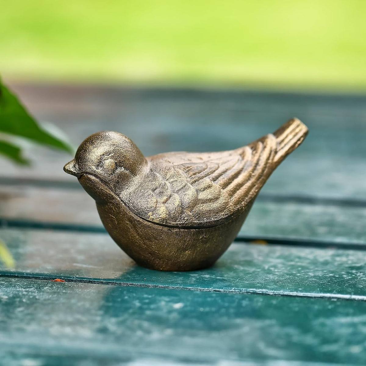 Bird Key Hiders Outside, Cast Iron Outdoor Hidden Keys Holder, Hide a Key Bird Statue, Antique Gold
