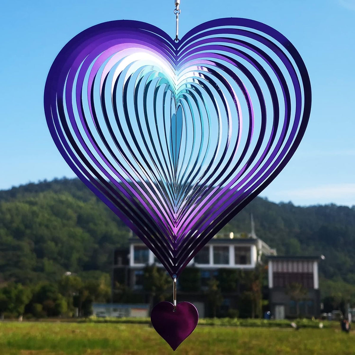 DJUAN Wind Spinner Purple-Green Gradient Love Heart 3D Metal Hanging Wind Spinners Worth Gift