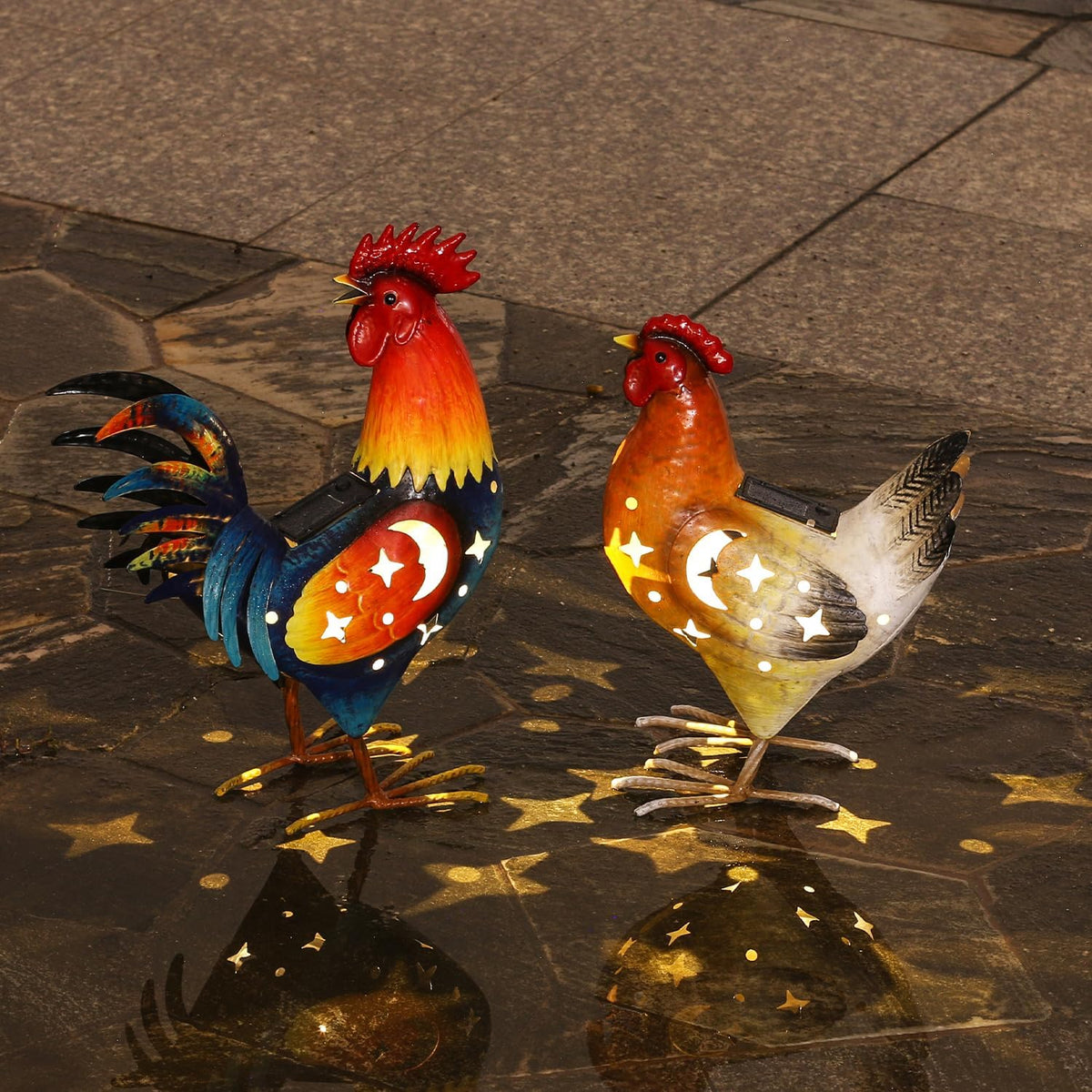Natelf Solar Rooster Hen Yard Decorations Outdoor Metal Yard Decor Animal Chickens Yard Art for