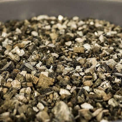 Horticultural Organic Vermiculite by GARDENERA - (Made in Ukraine) - Medium Grade - Natural Soil