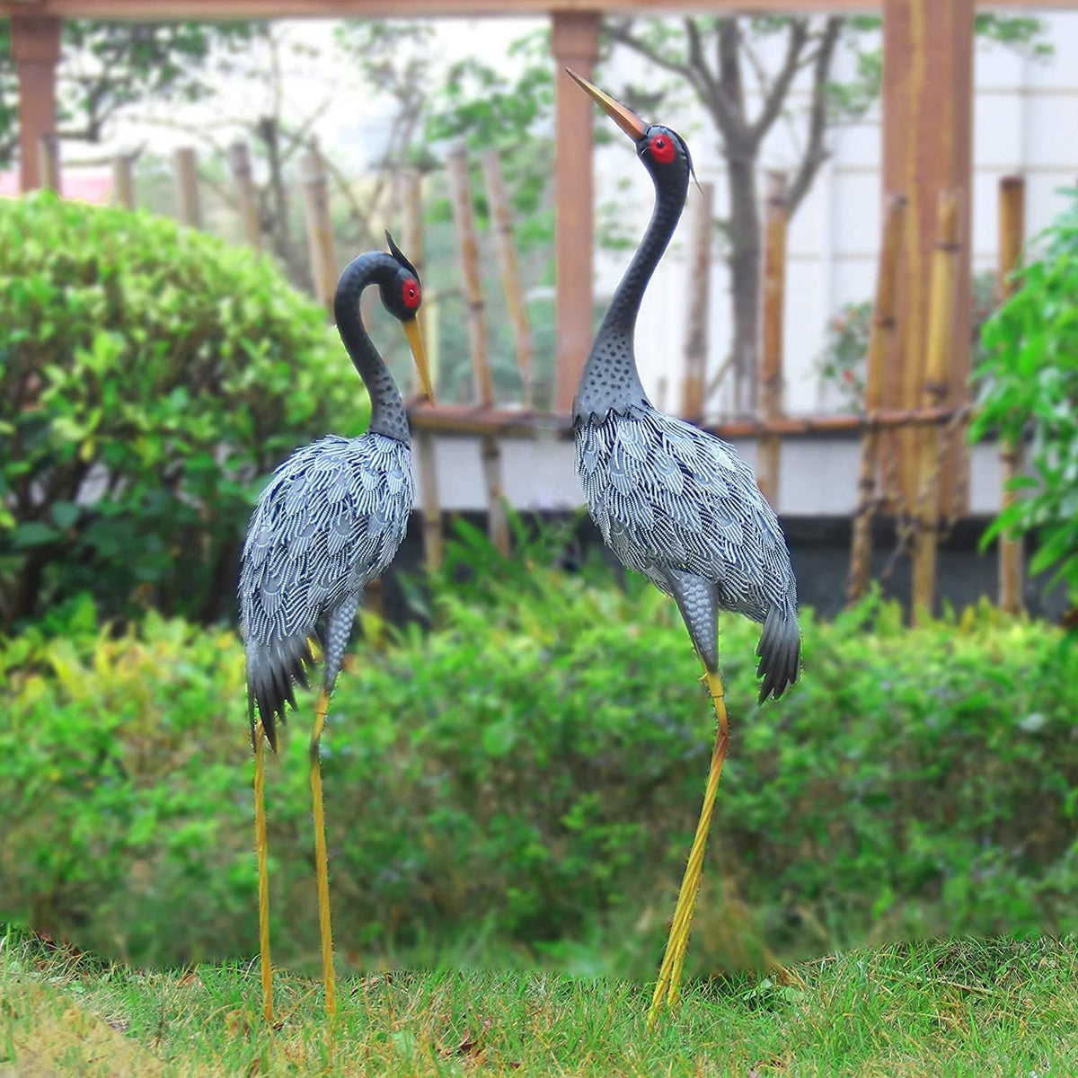 Crane Statue Garden Décor, Metal Heron Statue Yard Art for Outdoor Patio Lawn Backyard Pool Front