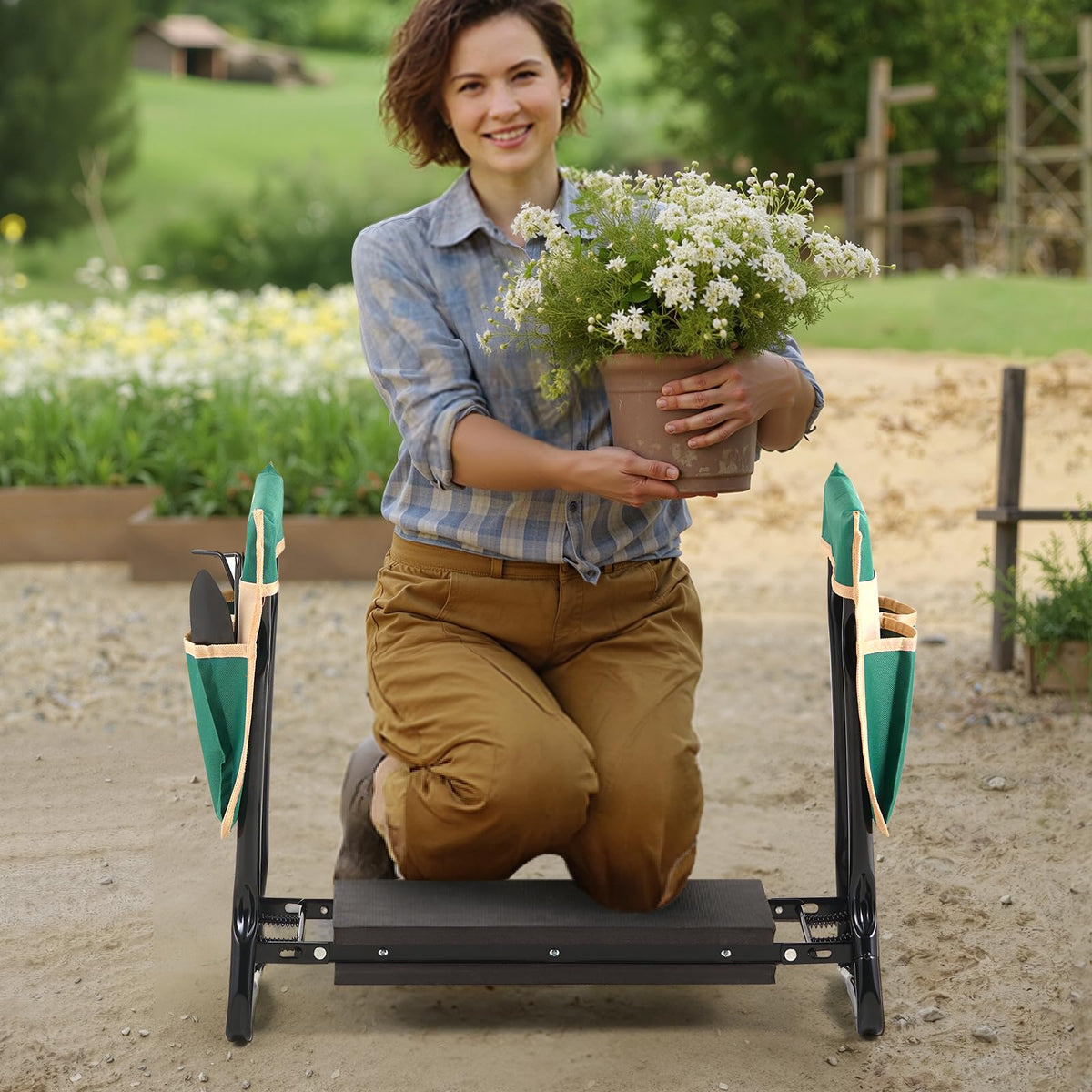 VEVOR Garden Kneeler and Seat, 330 lbs Load Capacity, 8" EVA Wide Pad, Foldable Garden Stool
