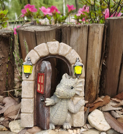 Dragon Garden Ornament Resin Craft Ornament Statue Fairy Door Yard Art Outdoor and Garden Solar