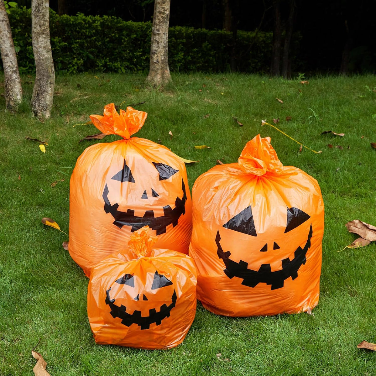 Qilery 6 Pcs Halloween Leaf Lawn Bags Plastic Pumpkin Trash Bags for Leaves with Twist Ties for
