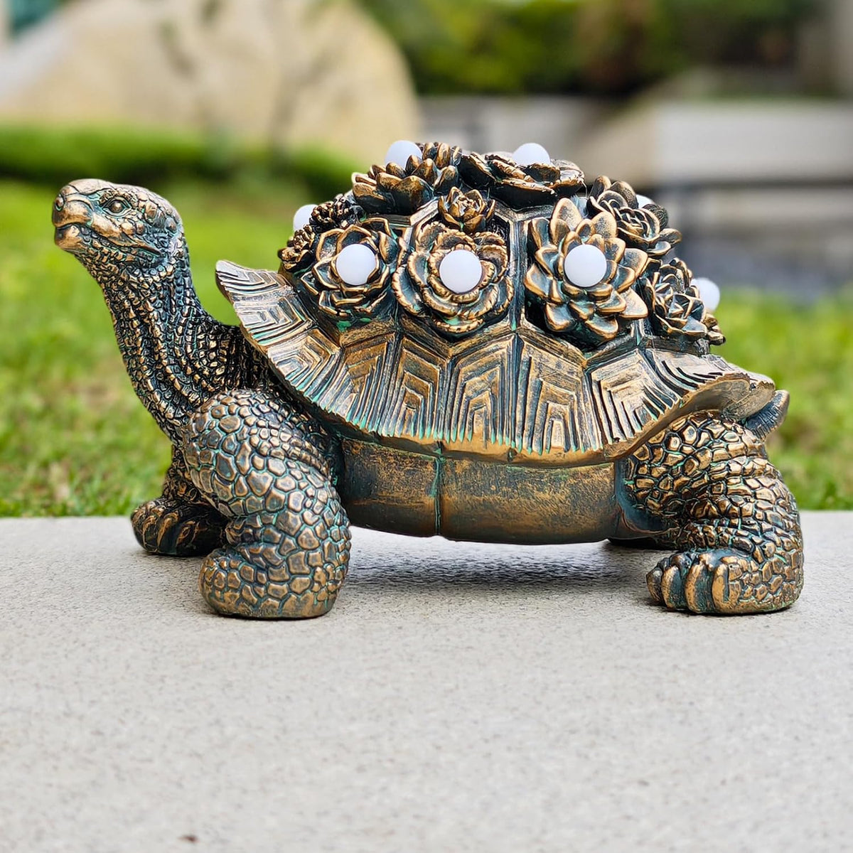 Outdoor Solar Turtle Decor - Resin Succulent Planter with Waterproof LED Shell, Unique Garden Gift