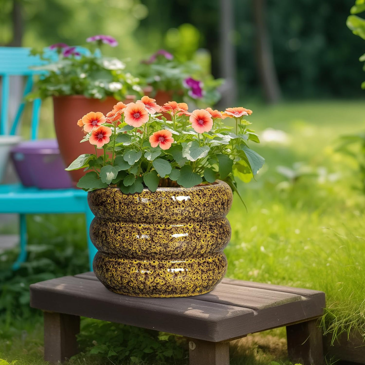 SQOWL Ceramic Flower Pots - 10 Inch Plant Pot Indoor with Drainage Hole, Round Bubble Planter for