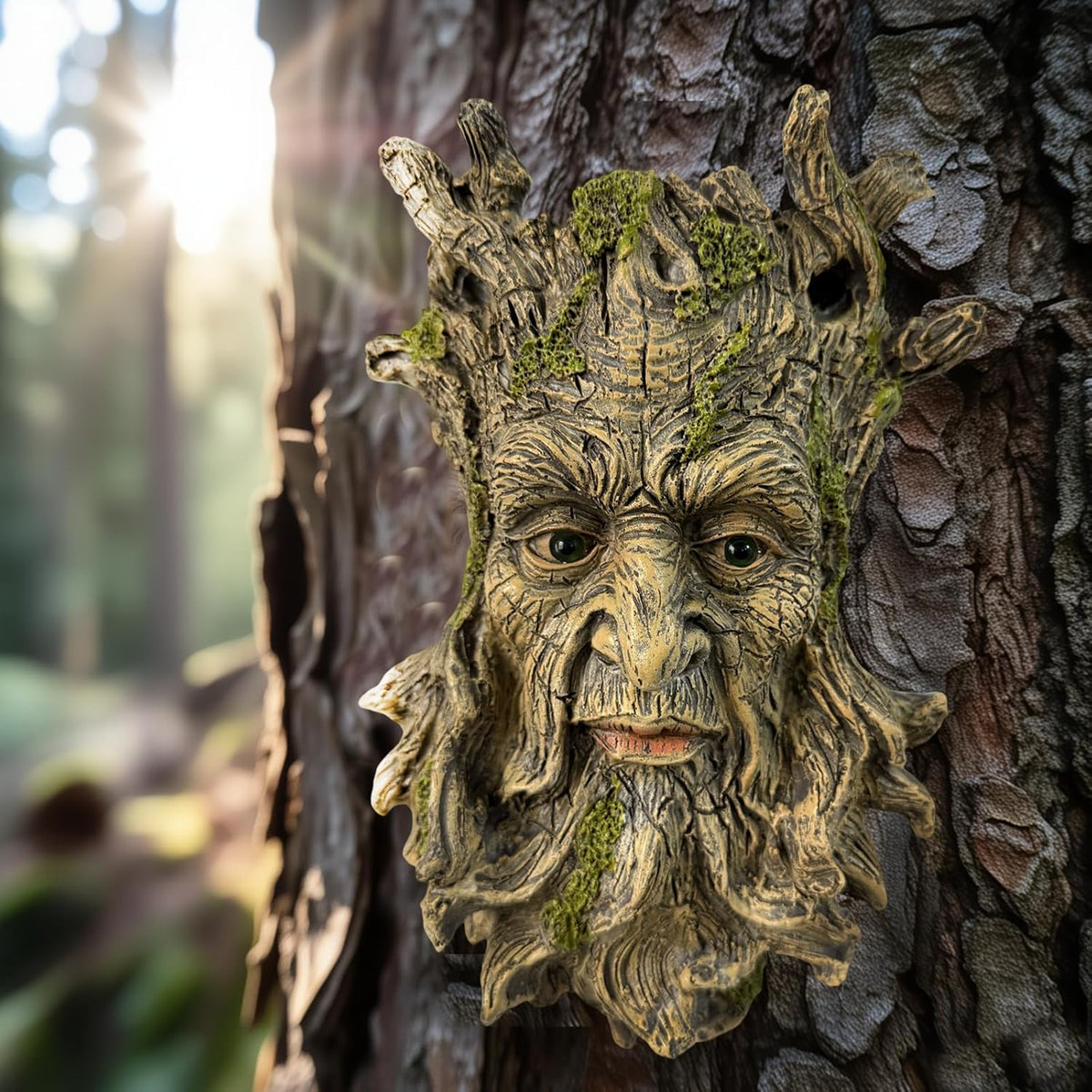 Moss Tree Face Sculpture, Funny Moss Cap Old Man Tree Hugger Statue, Indoor & Outdoor Creative