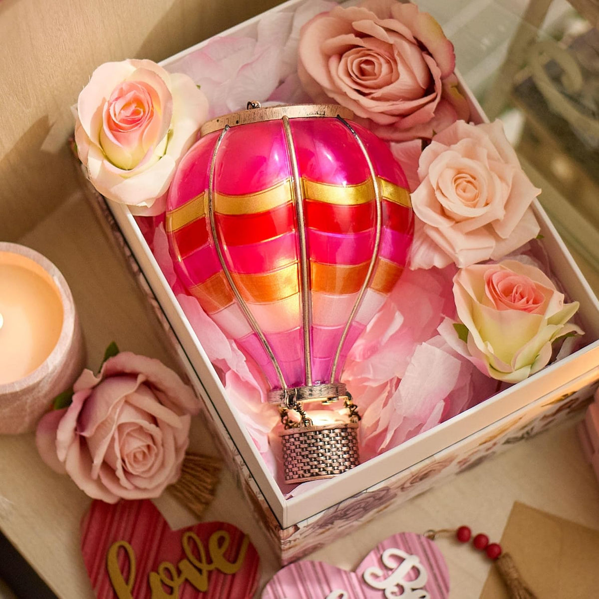 TERESA'S COLLECTIONS Hot Air Balloon Solar Lantern for Valentines Day Garden Decor,Hanging