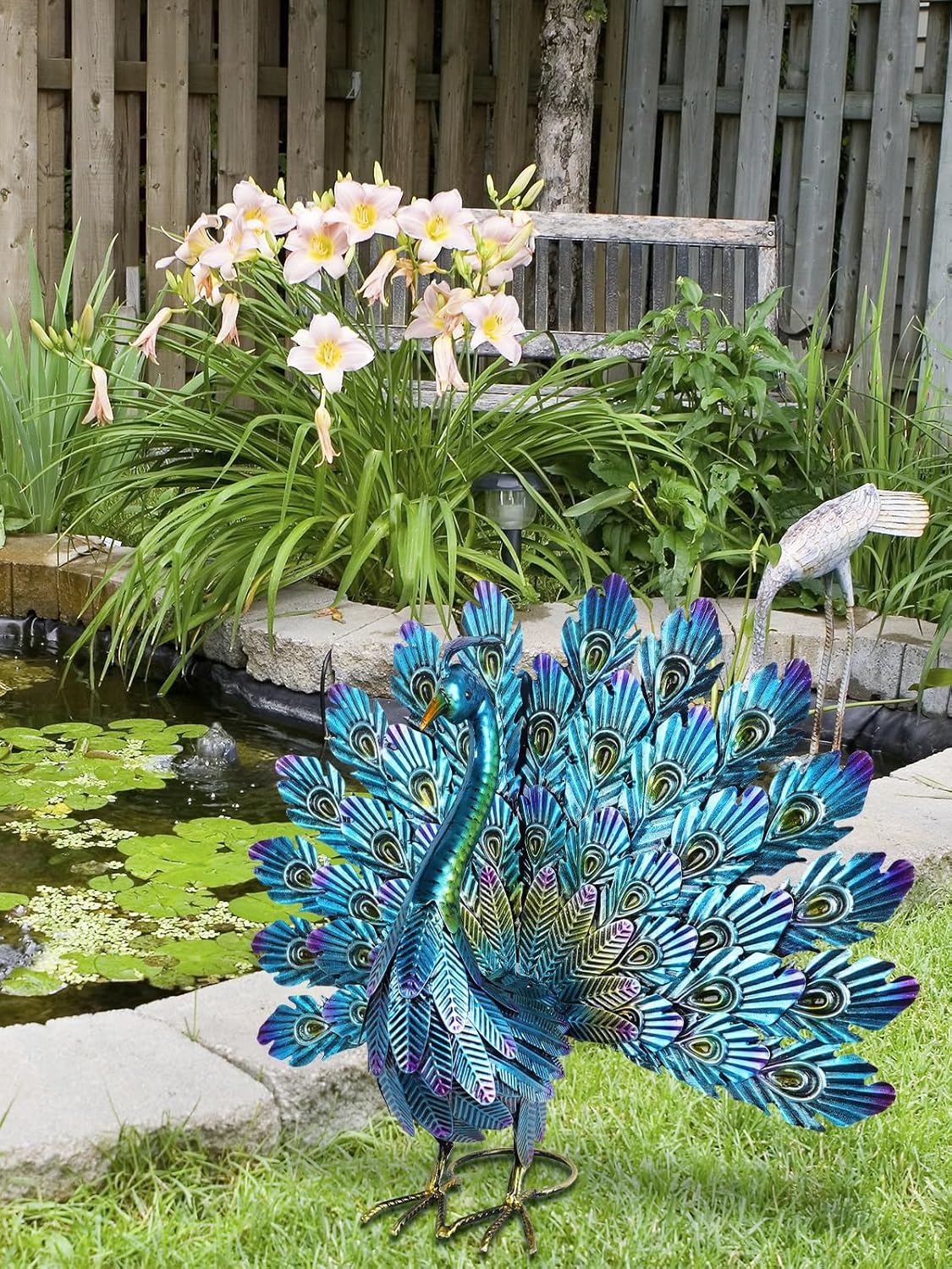YEAHOME Garden Decor Outdoor Statues, 22.4" Large Metal Peacock Standing Yard Art, Blue Green Bird