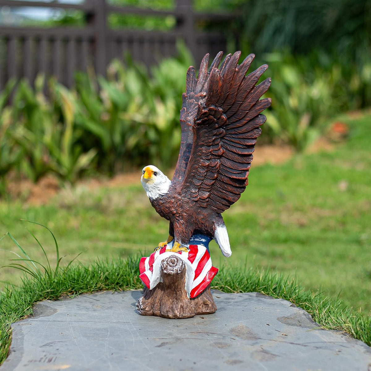 15.35in Majestic Lifelike Bald Eagle Statue - Durable Resin Garden Sculpture for Outdoor Lawn